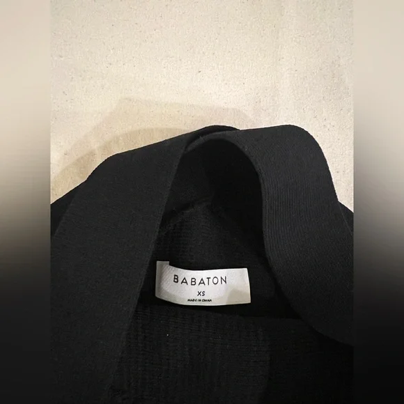 Aritzia Babaton Sculpt Knit Criss Cross Cropped Tank XS Black - Picture 3 of 3